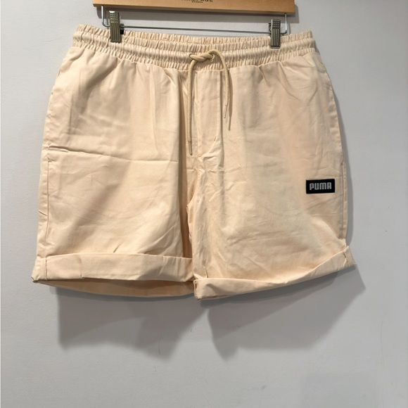 Puma Pants - Puma Women's Cotton Woven Badge Chino Short In Creme Brulee